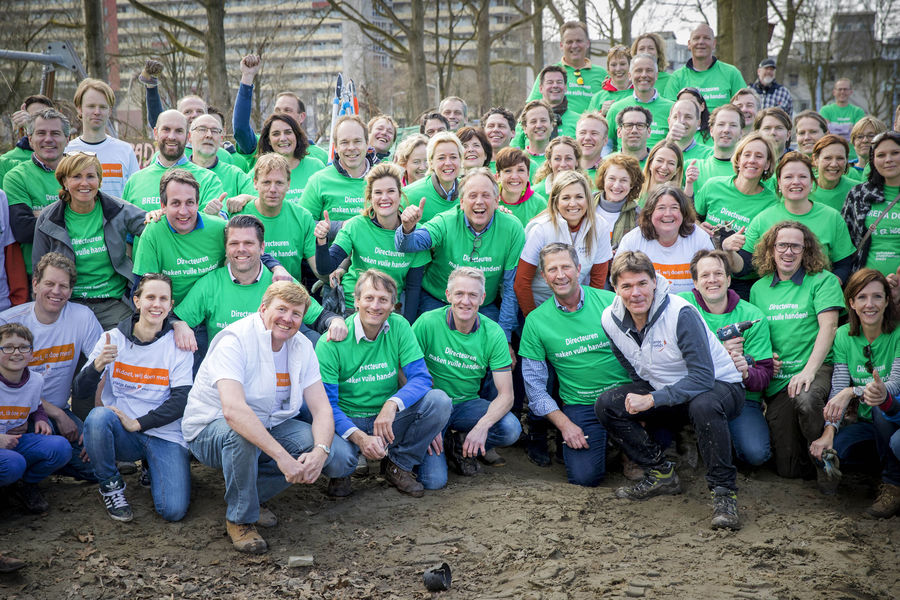 Nijmeegse ondernemers, samen met Koning Willem-Alexander en Koningin Máxima, tijdens NLdoet in Nijmegen